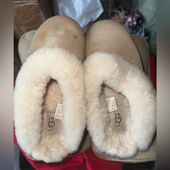 UGG Classic Tan Boots with Rugged Soles - Picture 1 of 4